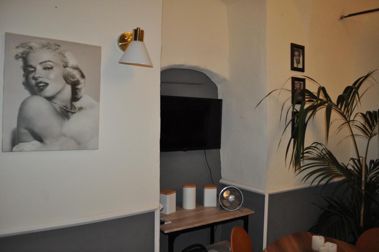 Piazzetta Little Suite Arma di Taggia Bagian luar foto